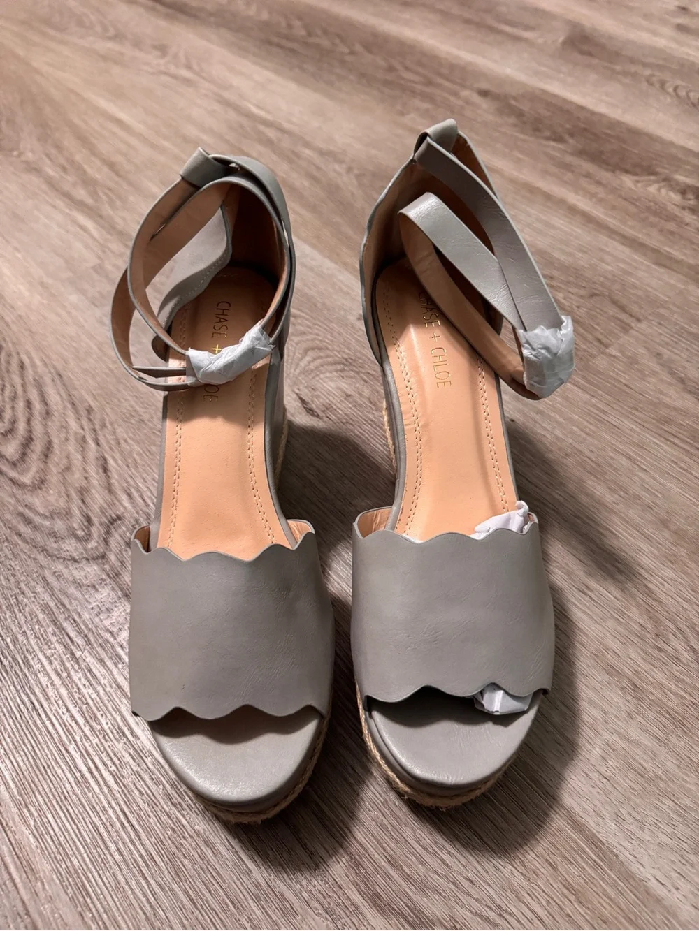 Chase + Chloe Raina Espadrille Wedge Shoes Scallop Gray Peep Toe Grey